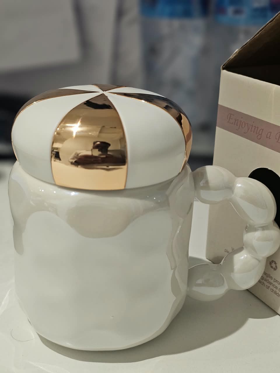 Pearl Handle Mug